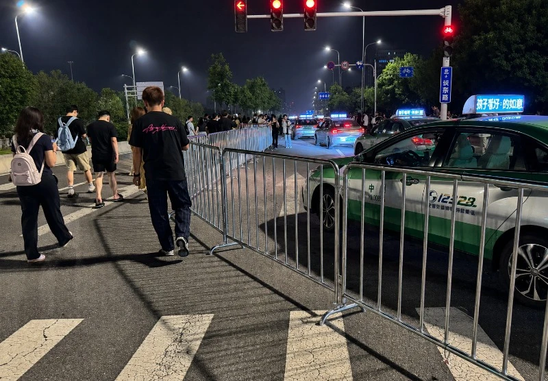 Барьеры для разделения движения пешеходов и транспортных средств